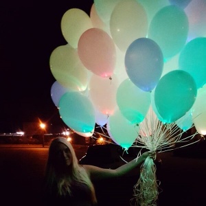 svetyashchiesya-shary-nezhnost-s-geliem-25-sht